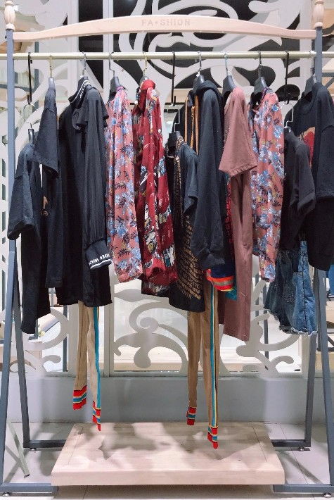 【me.joy歐貨19春夏時(shí)尚潮牌精品女裝品牌折扣貨源批發(fā)拿貨走份】- 