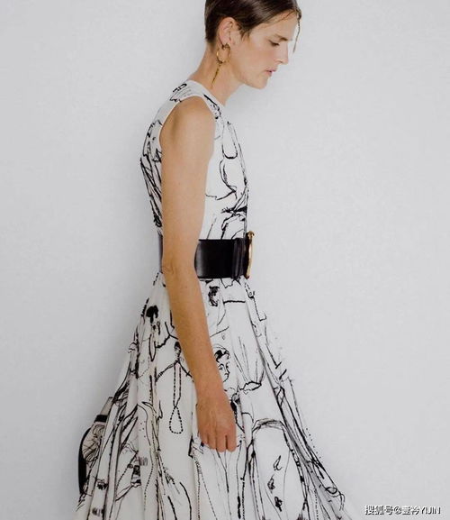 小孩子才做選擇 真正的服裝設(shè)計(jì)師 平面插畫和立體clo我都要